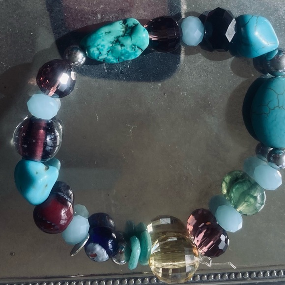 Beaded stretch bracket 7” with genuine turquoise and multicolored beads - Picture 6 of 12